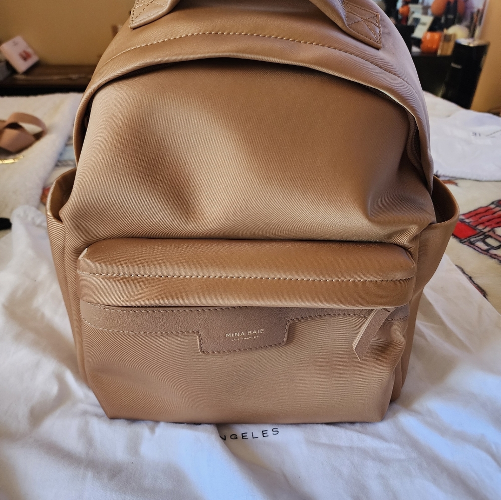 Mina Baie Mini Eli